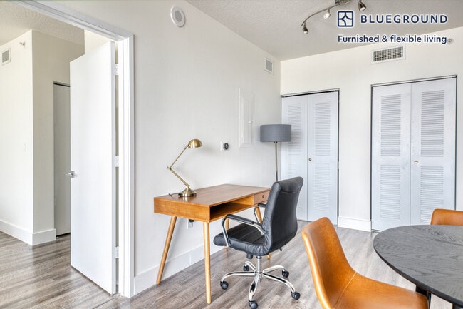 Photo - 110 SW 12th St Unit SI FL10-ID41