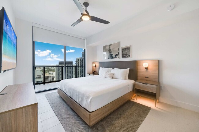 Photo - 159 NE 6th St Unit FL38-ID1241888P