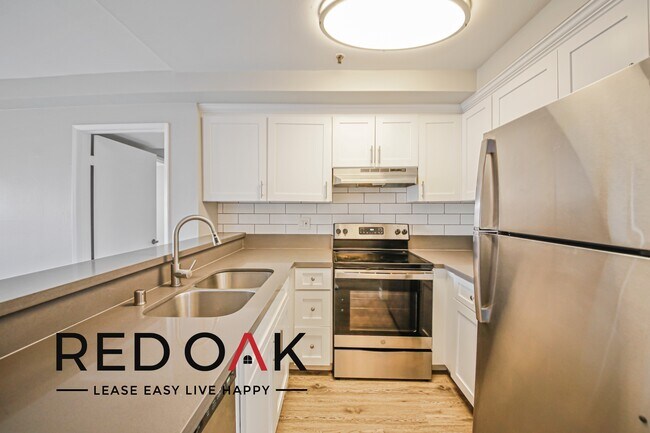 Photo - ~2 Weeks FREE~ Spacious, Beautiful Two Bed... Unidad 111