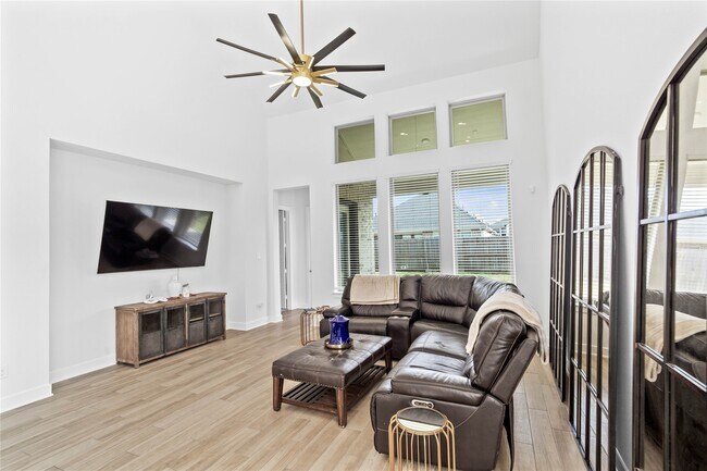 Photo - 31411 Weathered Cabin Ct