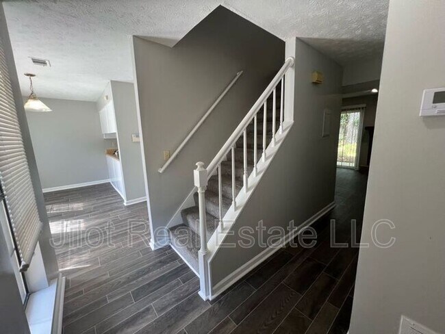 Photo - 803 Heritage Oaks Dr