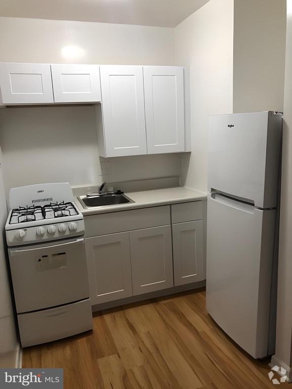 Building Photo - 702 Nottingham Rd Unit 7025A Rental