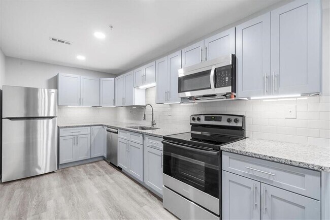 Photo - 5399 Northland Dr NE Unit 3