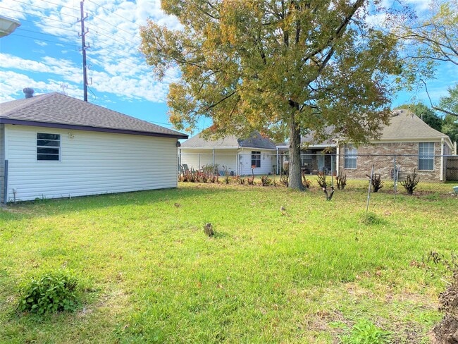 Photo - 803 Dogwood Ln
