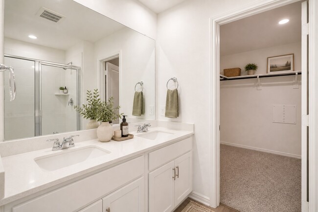Photo - 4210 Wilsford Oak Wy