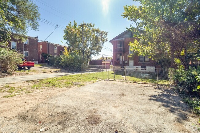 Building Photo - 4815 Anderson Ave Unit A Rental