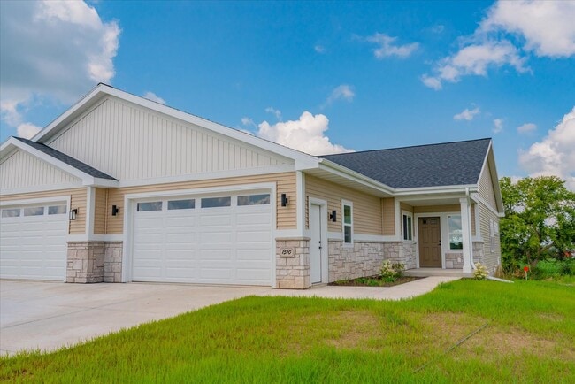 Photo - 1430 Palm Grass Way