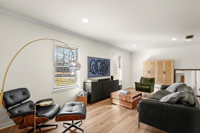 Photo - 11805 Oak Trail