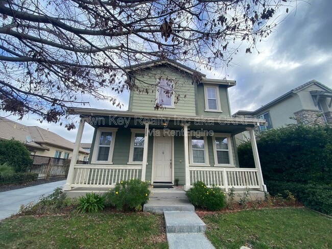 Building Photo - 352 Goodall St