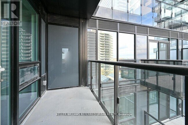 Photo - 127 Broadway Ave Unité S807