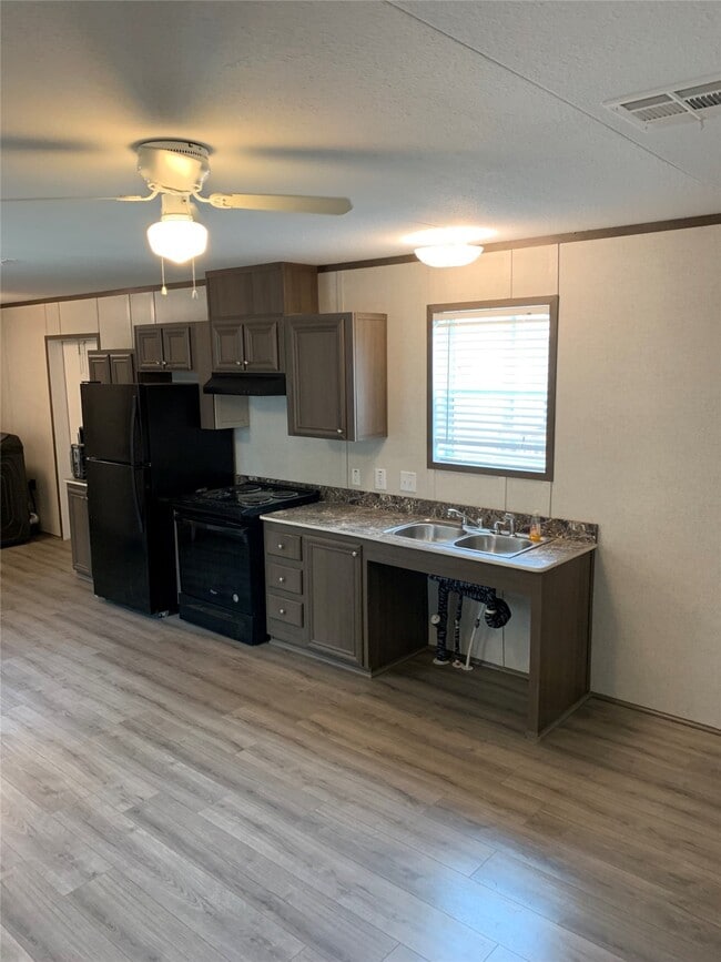 Building Photo - 3621 County Rd 161 Rental
