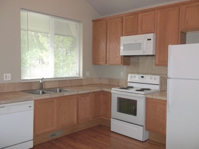 Photo - 105 S Taft Hill Rd Unit 104