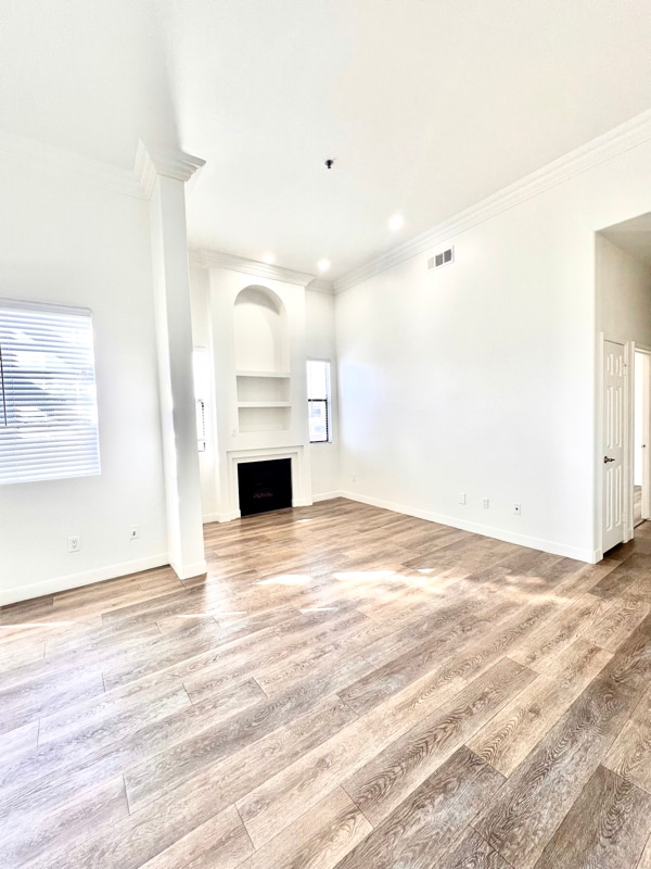 Photo - 4623 Willis Ave Unidad 305