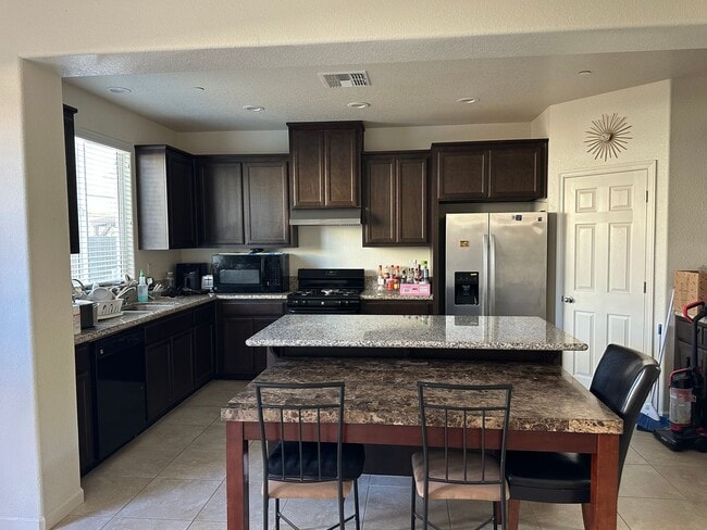 Photo - Beautiful Northside Los Banos Rental