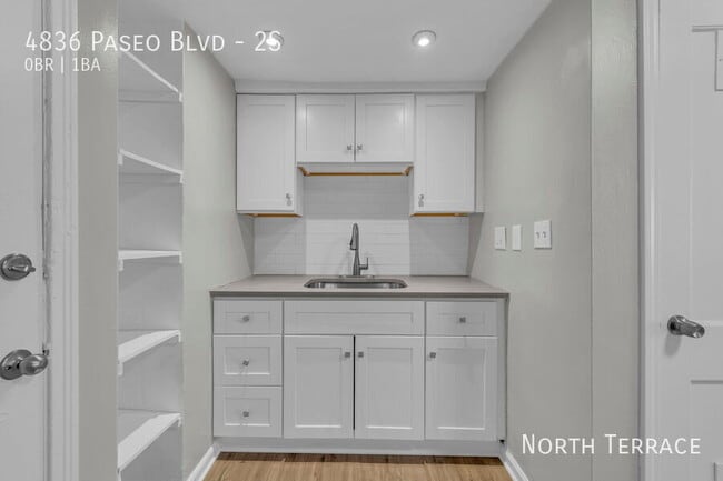 Photo - 4836 The Paseo Unidad 2S