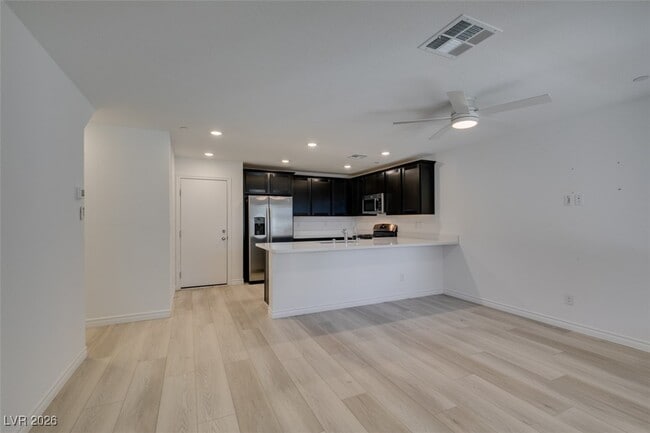 Photo - 6254 Foxes Dl St