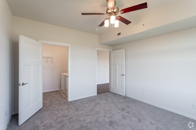 1BR, 1BA - Laramie