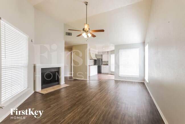 Photo - 17522 Davenway Dr