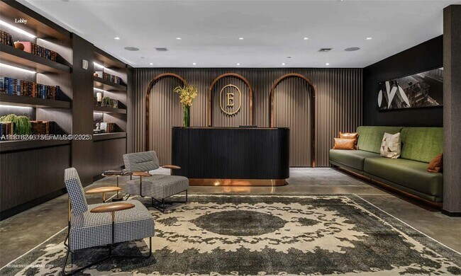 Building Photo - 398 NE 5th St Unit 1915