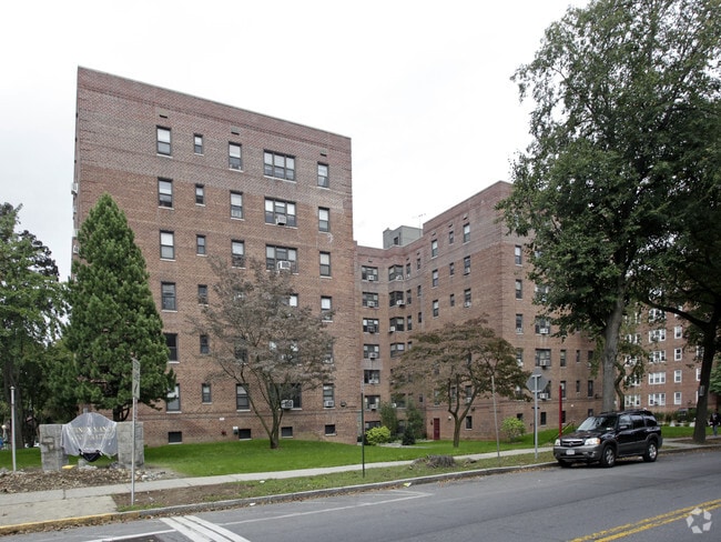 Photo - Vernon Manor Co-operative Apartments