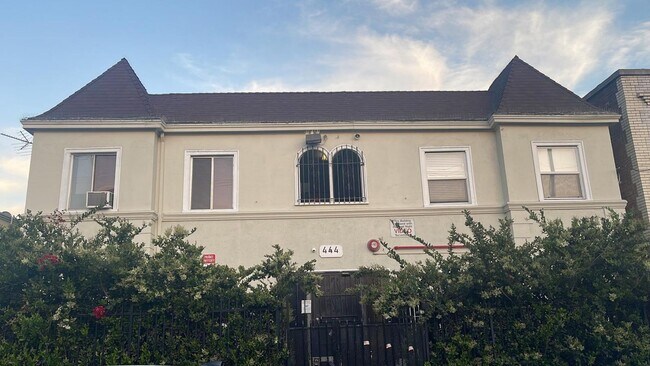 444 S Burlington Ave