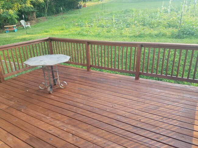 Photo - 496 Overdale St