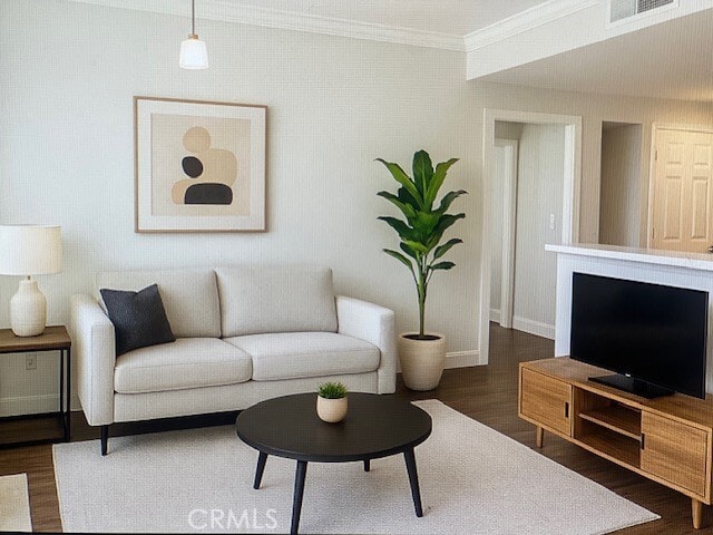 Photo - 10983 Wellworth Ave