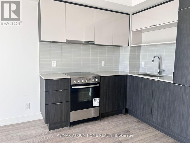 Photo - 159 Wellesley St E Unit 2205