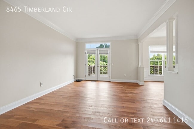 8465 Timberland Cir