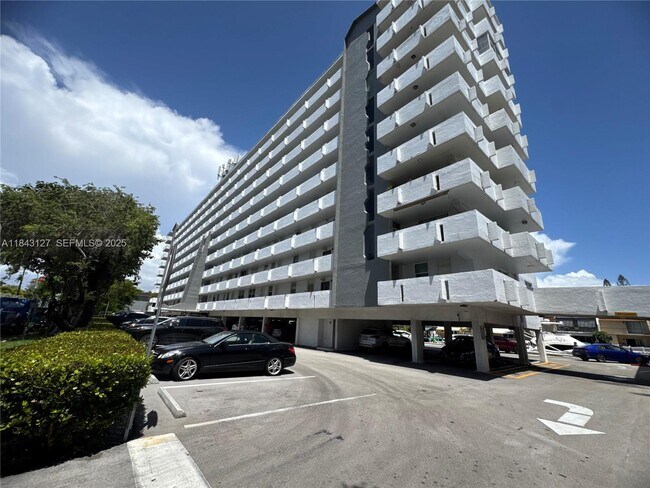 Photo - 3545 NE 166th St Unit 703