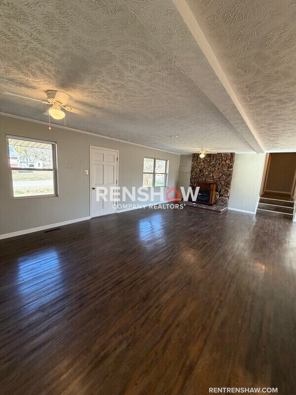 Photo - 598 Hayes St