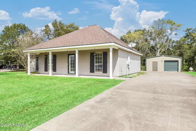 Photo - 1064 Oleus Champagne Rd