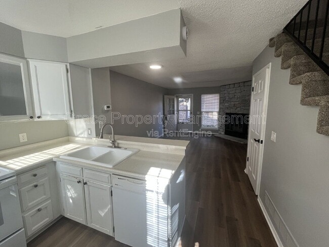 Photo - 2909 W 81st Ave