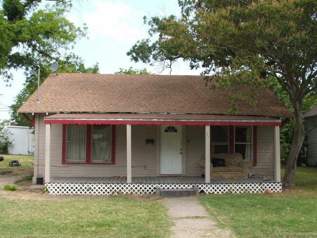 Photo - 304 E Milam St Casa