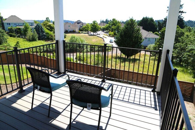 Short Term Leases! Furnished, Low Maintena... - Short Term Leases! Furnished, Low Maintena... House