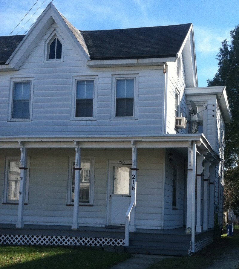 216 Broad St Apartment Elmer, NJ