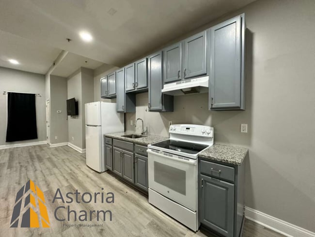 Photo - 1918 N Charles St Unit 1