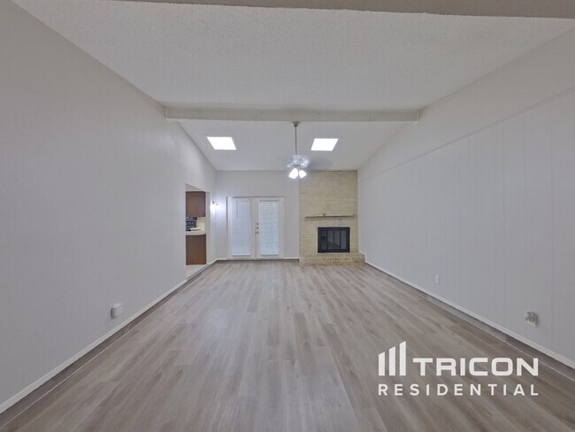 Photo - 713 Cavendish Dr