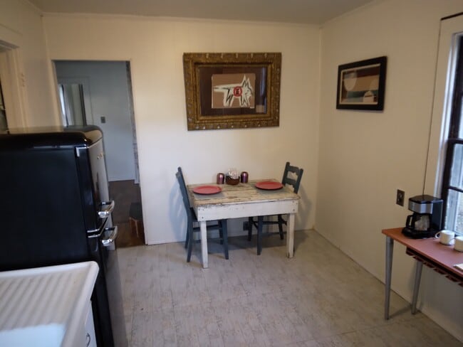 Photo - 908 Chestnut St