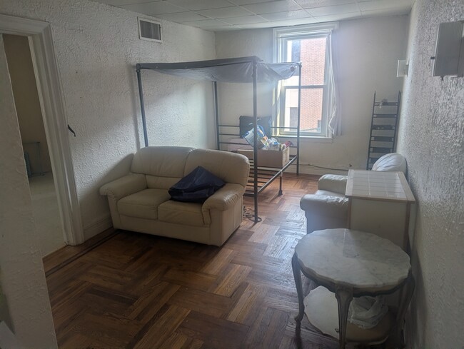 Photo - 136 Sagamore Rd Unit 2 Grant, apartment #2