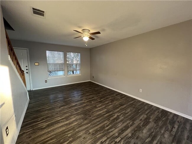 Photo - 5908 Greengate Dr Unit Apt C