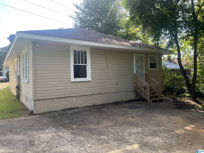 Photo - 1117 14th Pl SW House