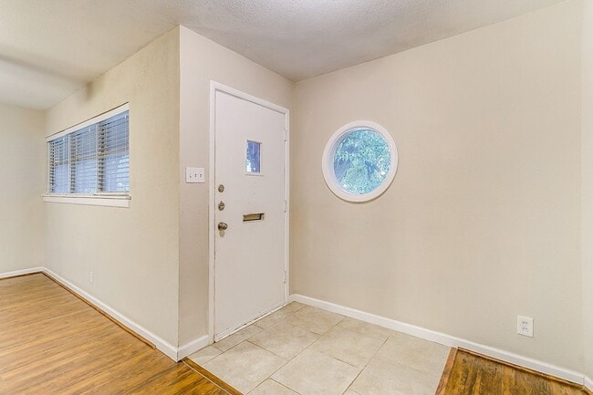 Photo - Ready for New Tenants- Large 3 bed, 2 bath...