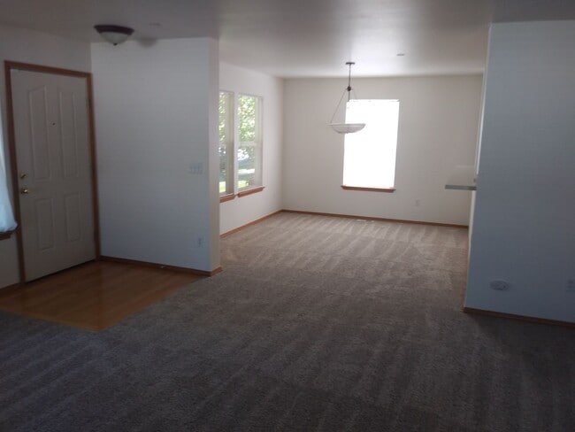 Photo - 2807 McNeil St