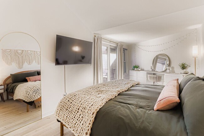 Photo - Idyllic West Boulder 2BDR Furnished Home