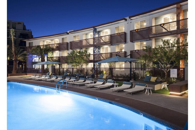 Building Photo - The Standard Scottsdale