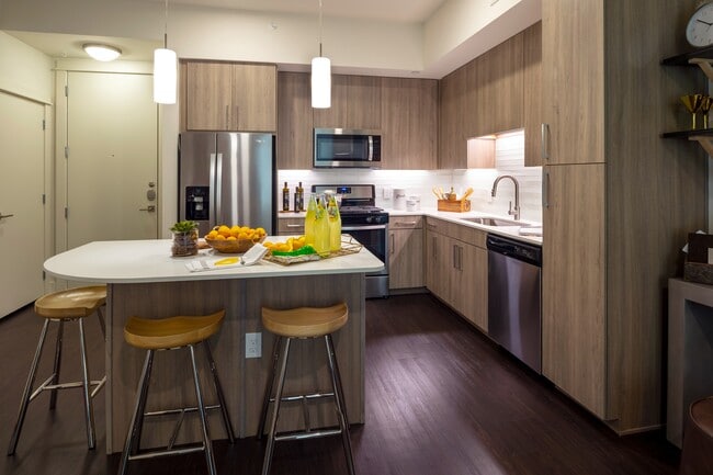 Function meets modern design - Pearl Marketplace at Midtown