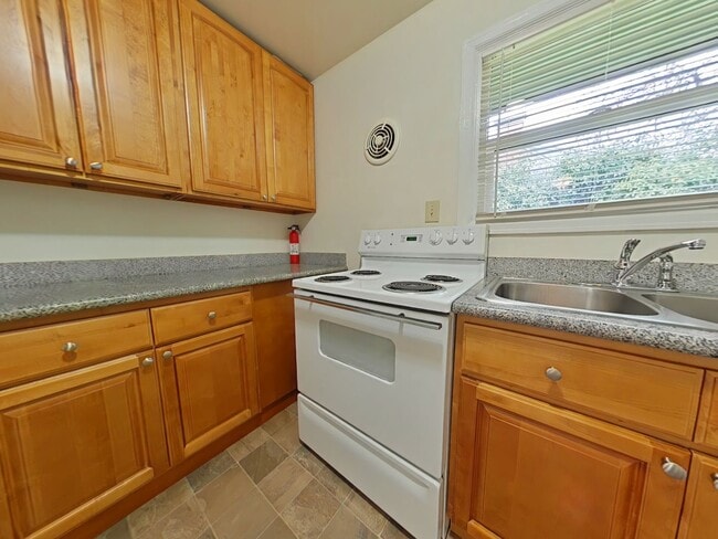 Photo - Apartment ~ Close to Campus ~ Cat Friendly Unit 743 1/2 NW 10th