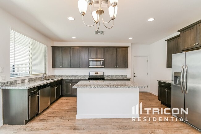 Photo - 4811 S Nageli