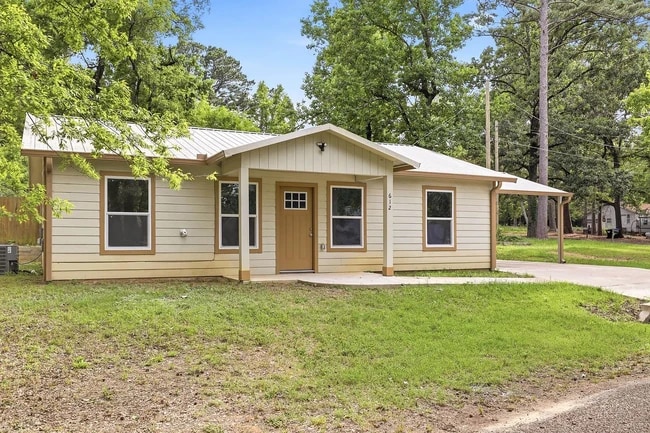 612 Timberline Dr